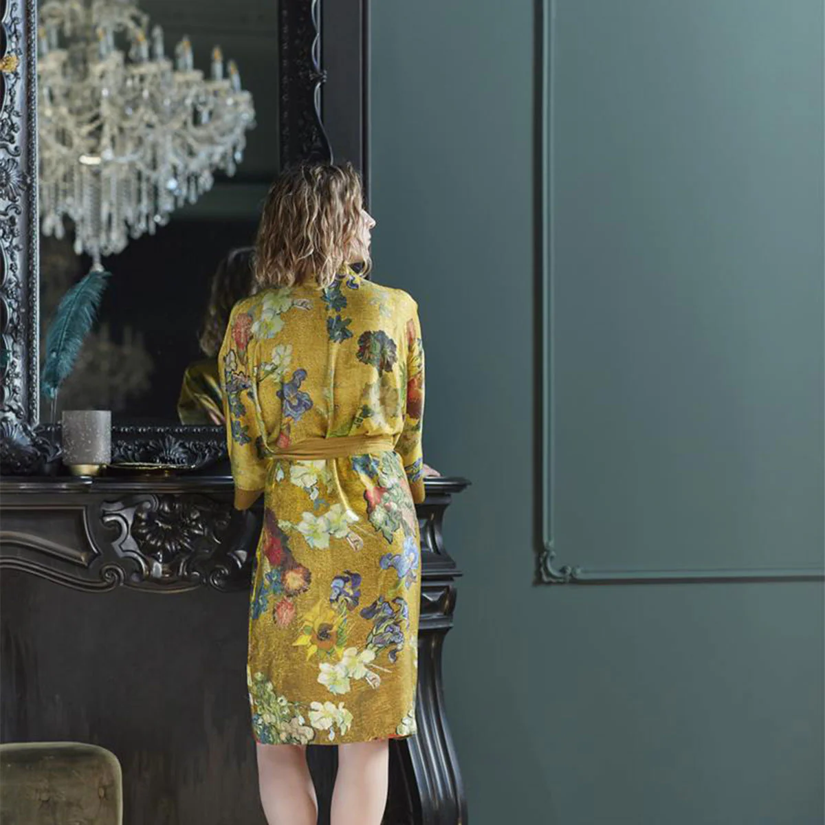 Bedding House Van Gogh Partout des Fleurs Gold Kimono Bath Robe Large/Extra Large - Image 3